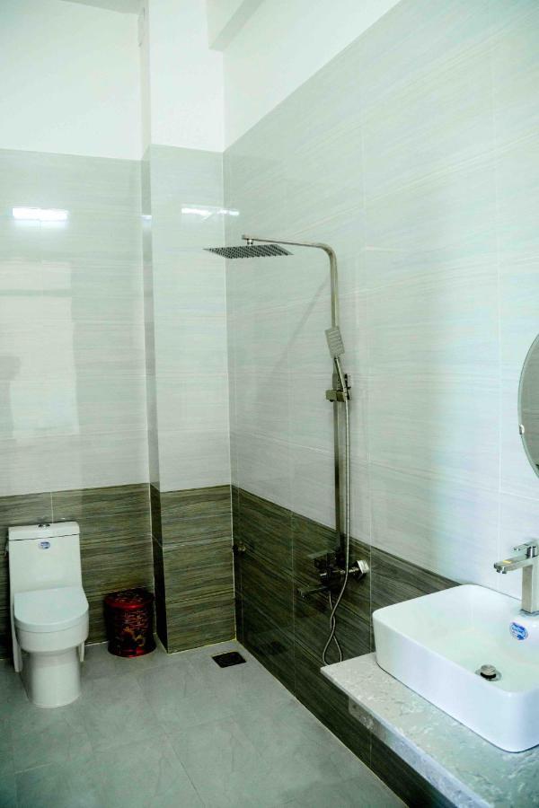 Chau Ngoc Vien Hotel - Bien My Khe - Quảng Ngãi Exterior foto